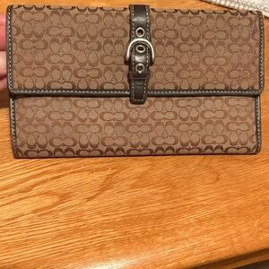 Y2K Vintage Coach Tan Monogram Snap Wallet